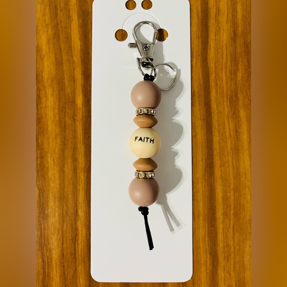 Faith Keychain - Picture 1 of 2